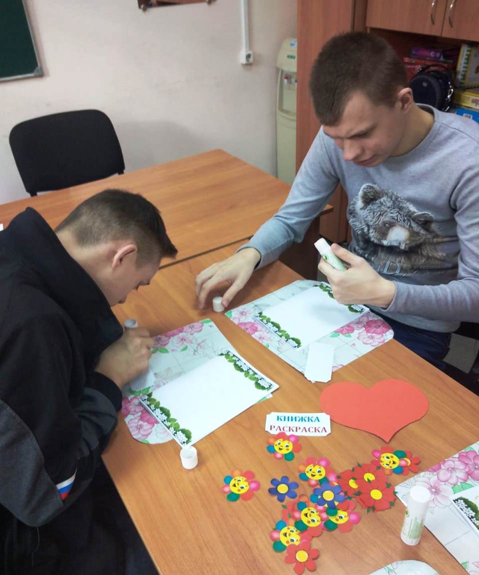День книгодарения в ГБУ РЦ г.Тверь
